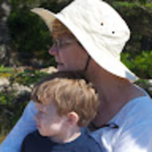 Meet your Posher, Claudia